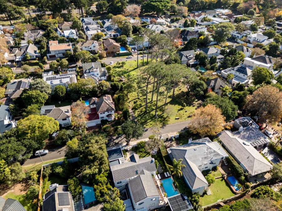 6 Bedroom Property for Sale in Newlands Western Cape
